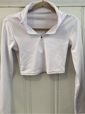 Women’s Gold Hinge XS White Half-Zip Crop Top